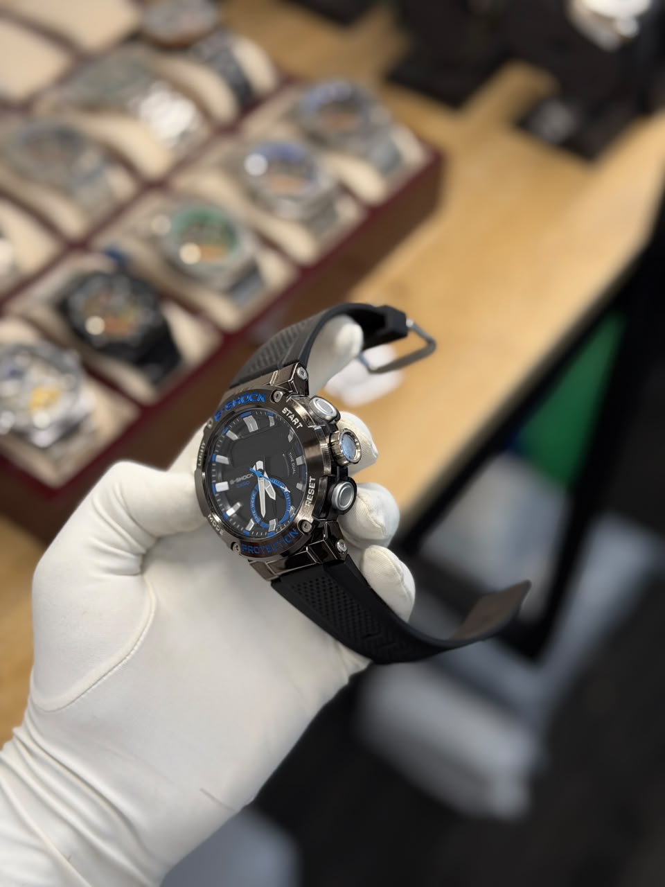 Black & Blue Analog-Digital Sports Watch