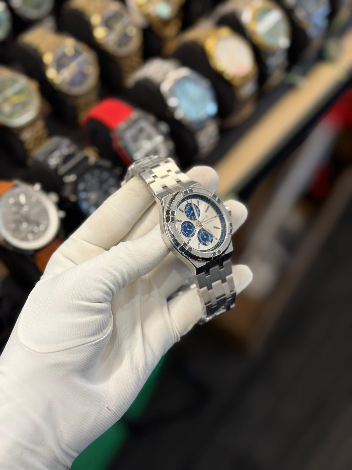 Premium Chronograph-Style Analog Watch with Silver Metal Strap