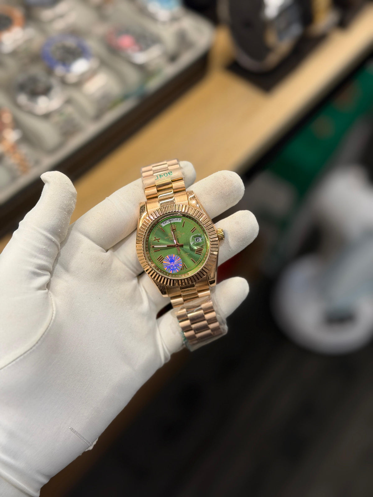 Men's Luxury Rose Gold & Green Dial Day-Date Analog Automatic Watch