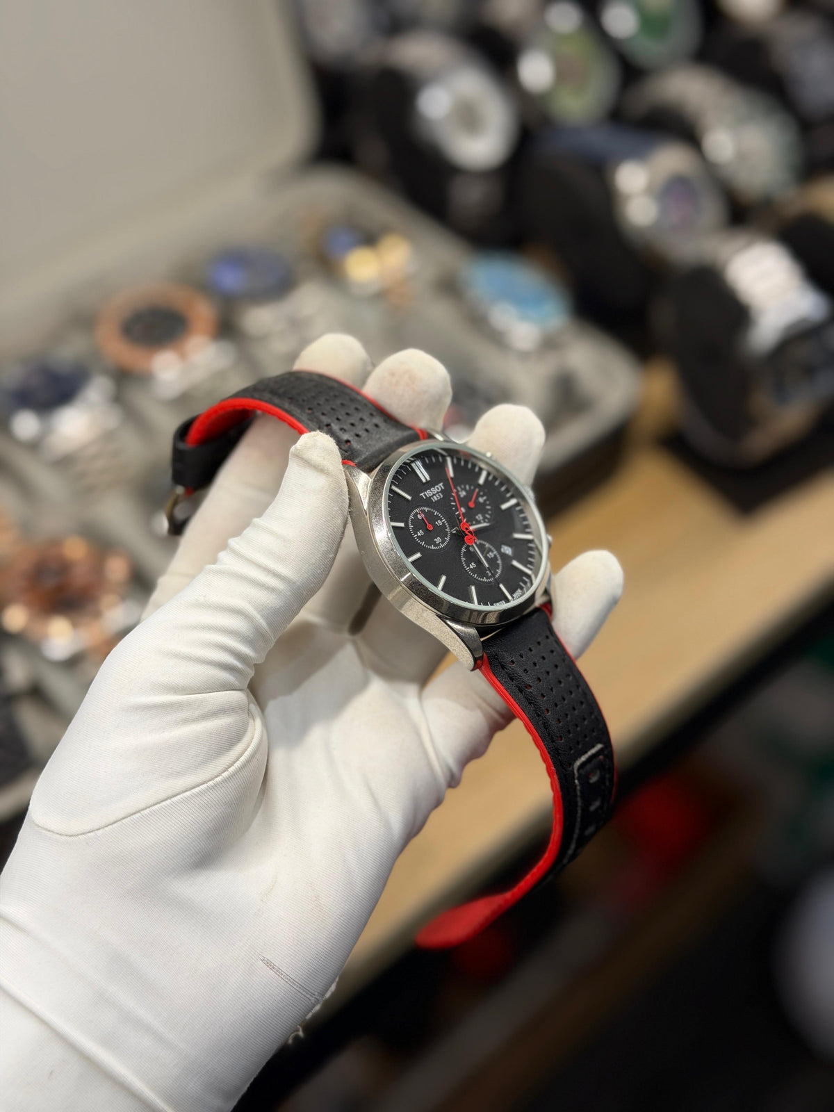Men's Sport Chronograph-Style Analog Watch – Black & Red