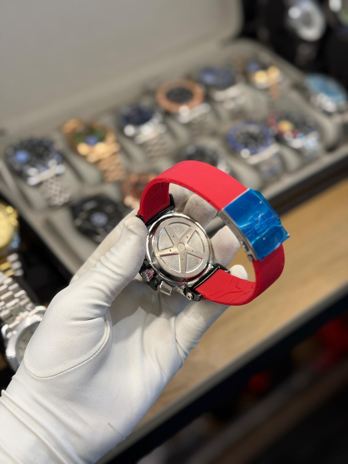 Luxury  Chronograph-Style Sports Watch for Men