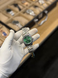 Luxury Emerald Green Dial Analog Watch – Silver Edition