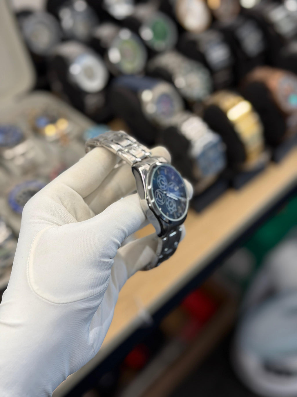 Luxury Black Dial Chronograph-Style Watch – Silver Edition