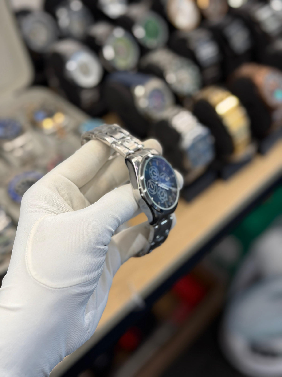 Luxury Black Dial Chronograph-Style Watch – Silver Edition